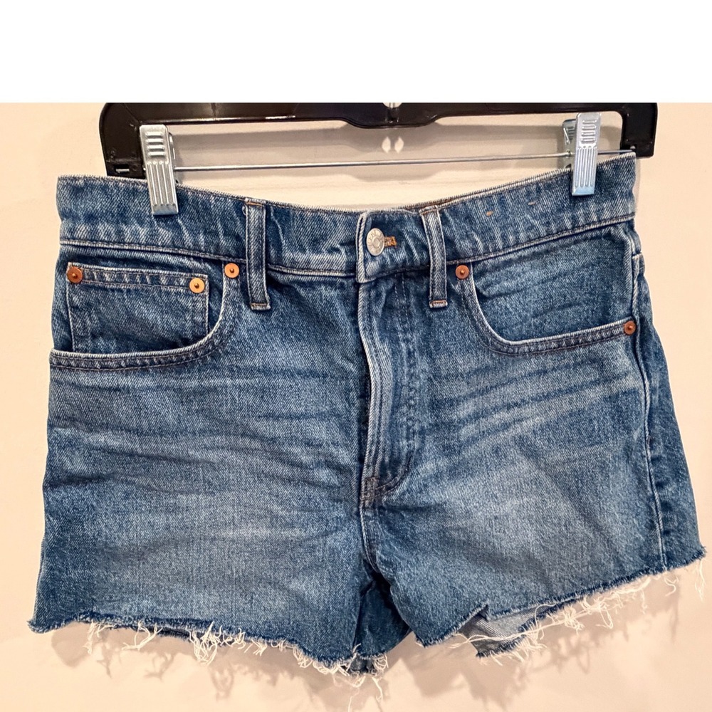Madewell High Rise Denim Shorts Medium Wash Raw Hem DM5755 Size‎ 27